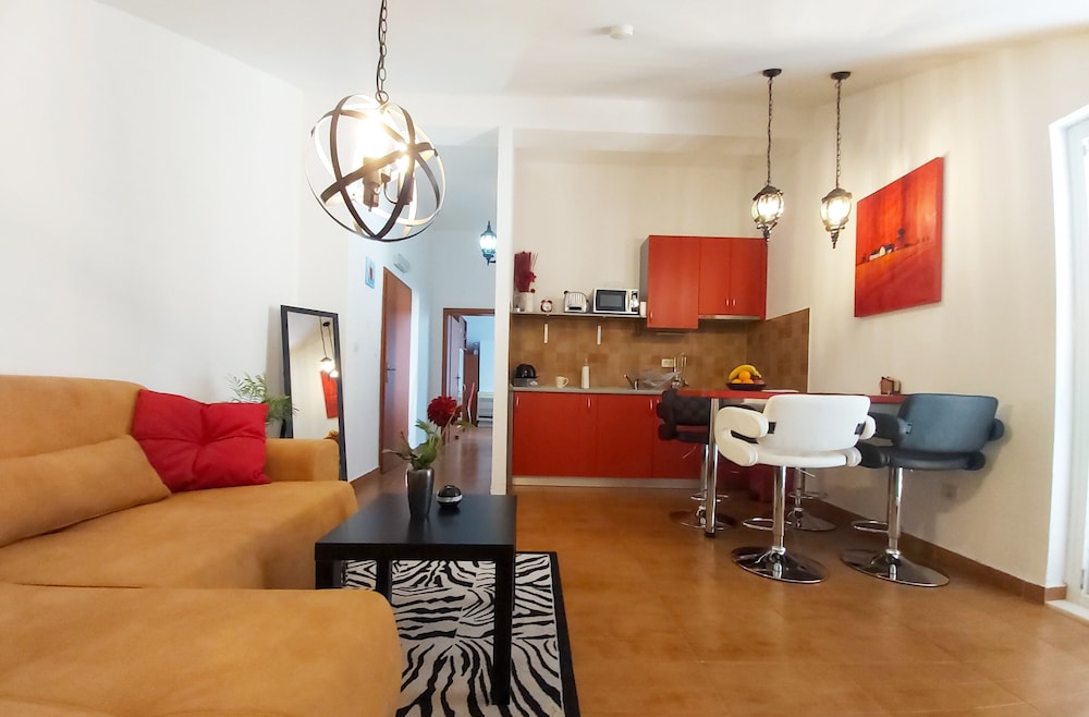 Adria Apartments 21/50