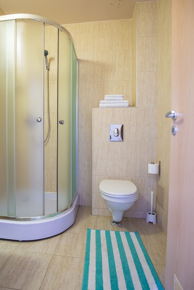 Drachenhaus Stop Hotel 21/22