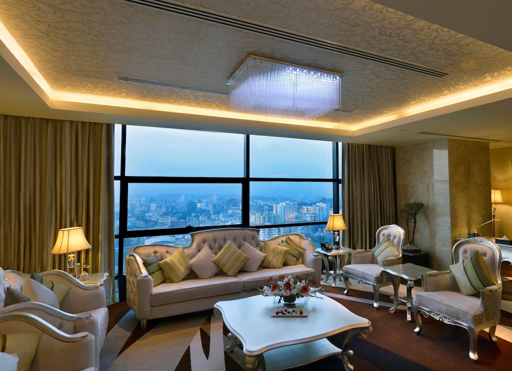 Radisson Blu Chattogram Bay View 37/70