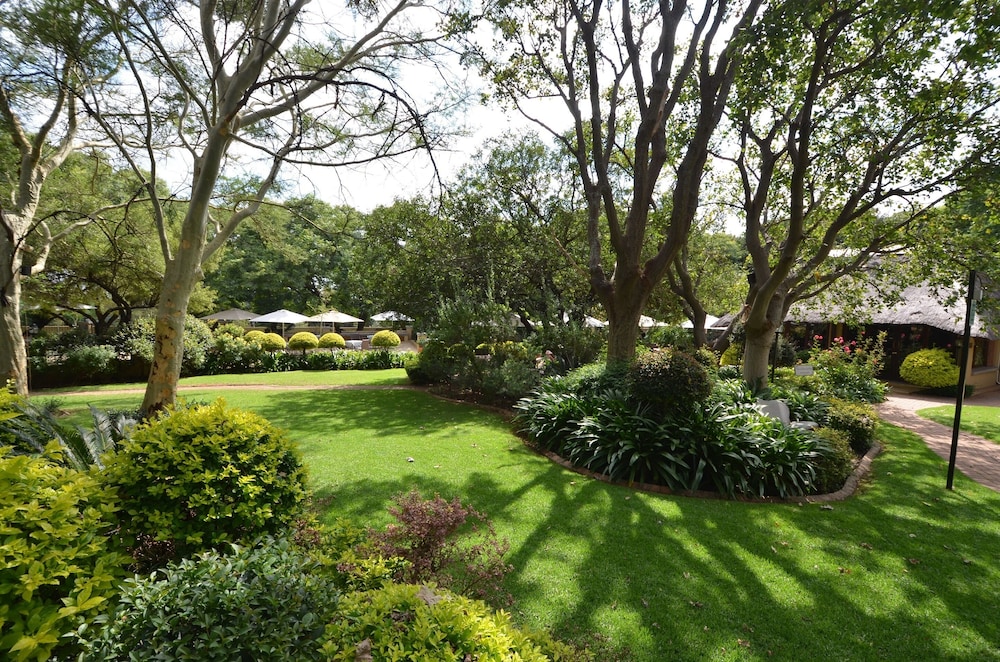 Black Eagle Boutique Hotel And Conferences 38/50