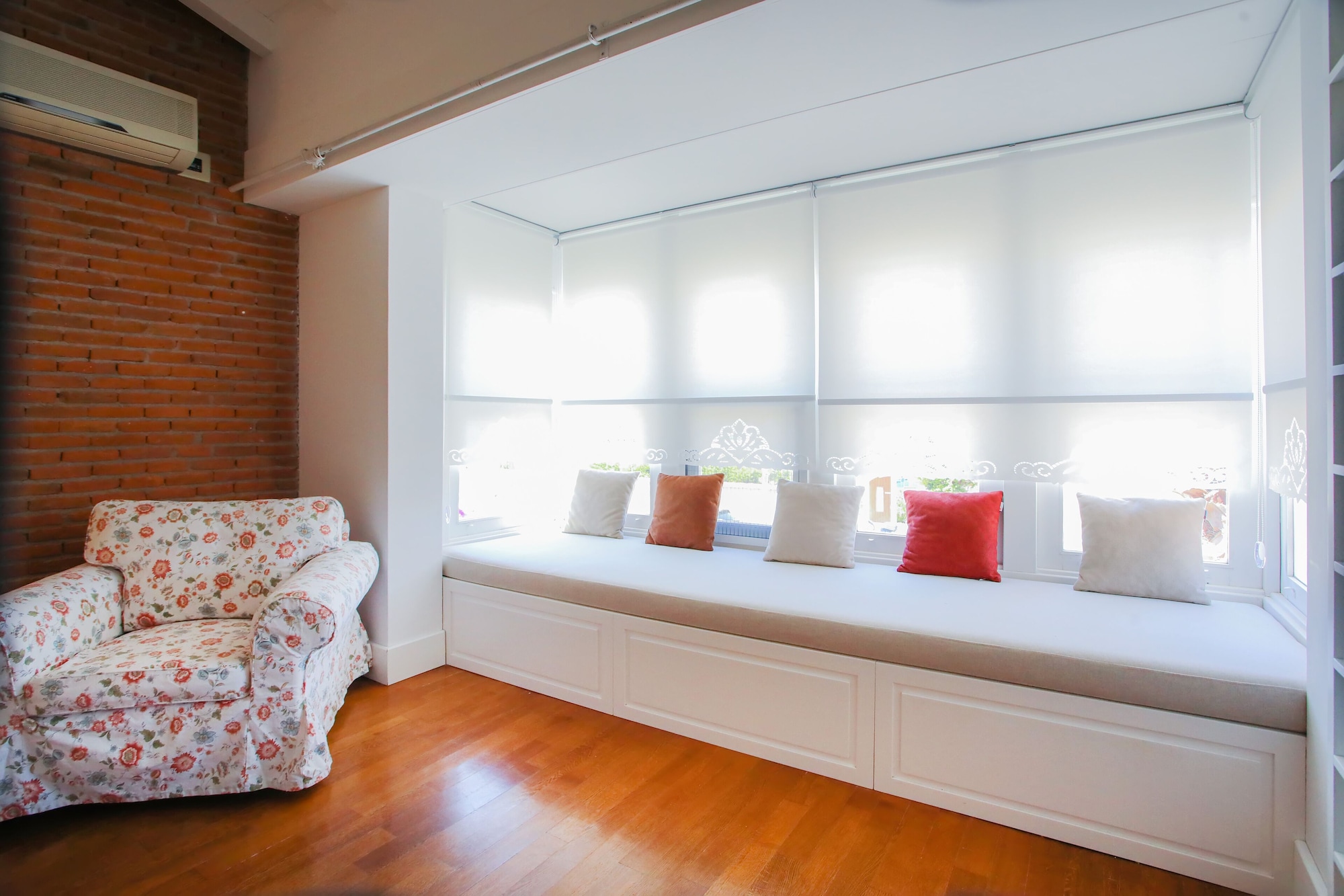 LUXURY, DOUBLE BED, CITY VIEW