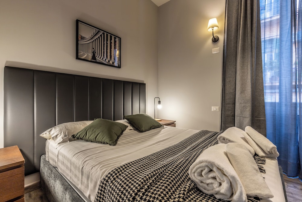 Flatinrome Deluxe Rooms 20/50