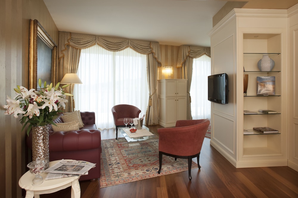 Hotel Calissano 32/50
