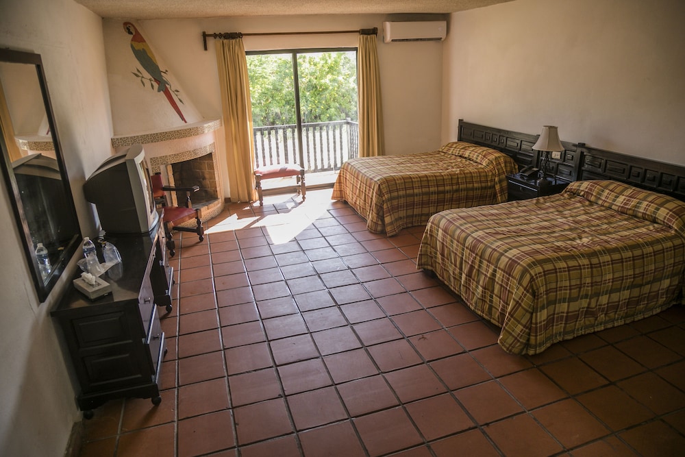 Hotel Playa De Cortes 16/61