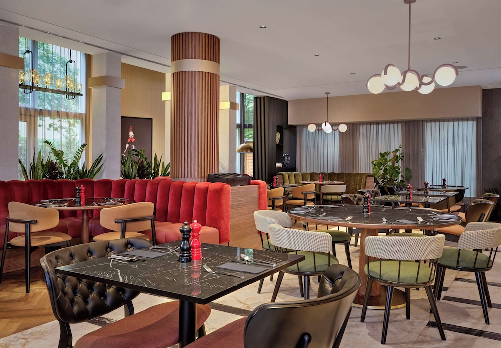 Radisson RED Berlin Kudamm 45/66