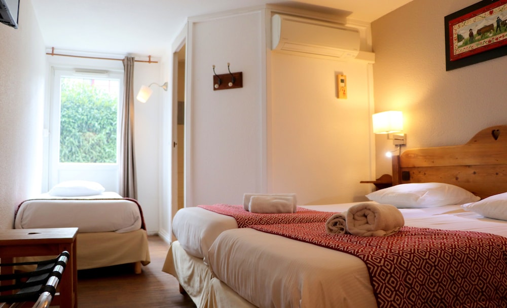 Hotel the Originals Porte de Geneve Annemasse Sud 5/54