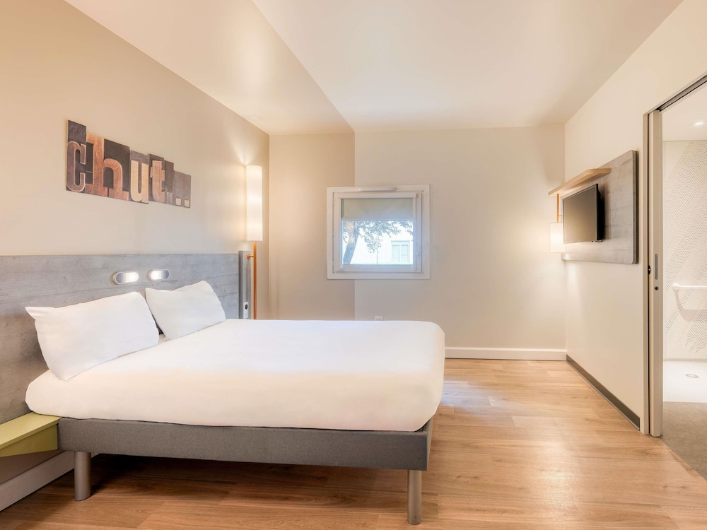 Ibis Budget Versailles Trappes 10/41