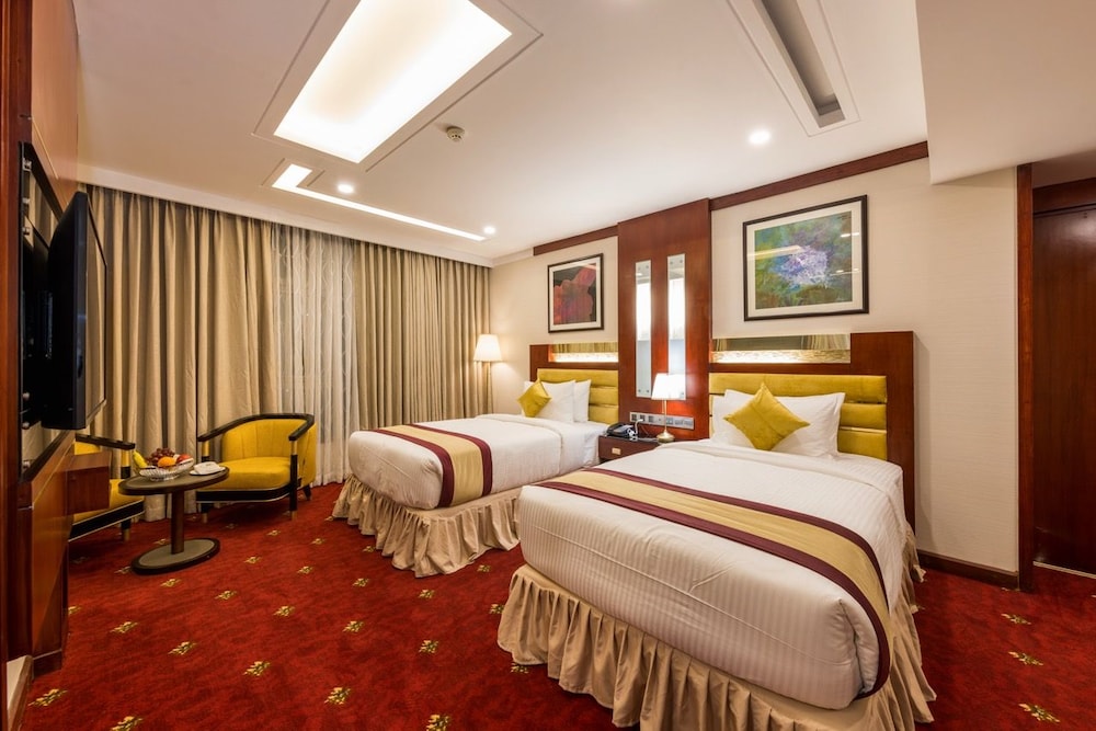 Grand Palace Hotel & Resorts Dhaka 33/61