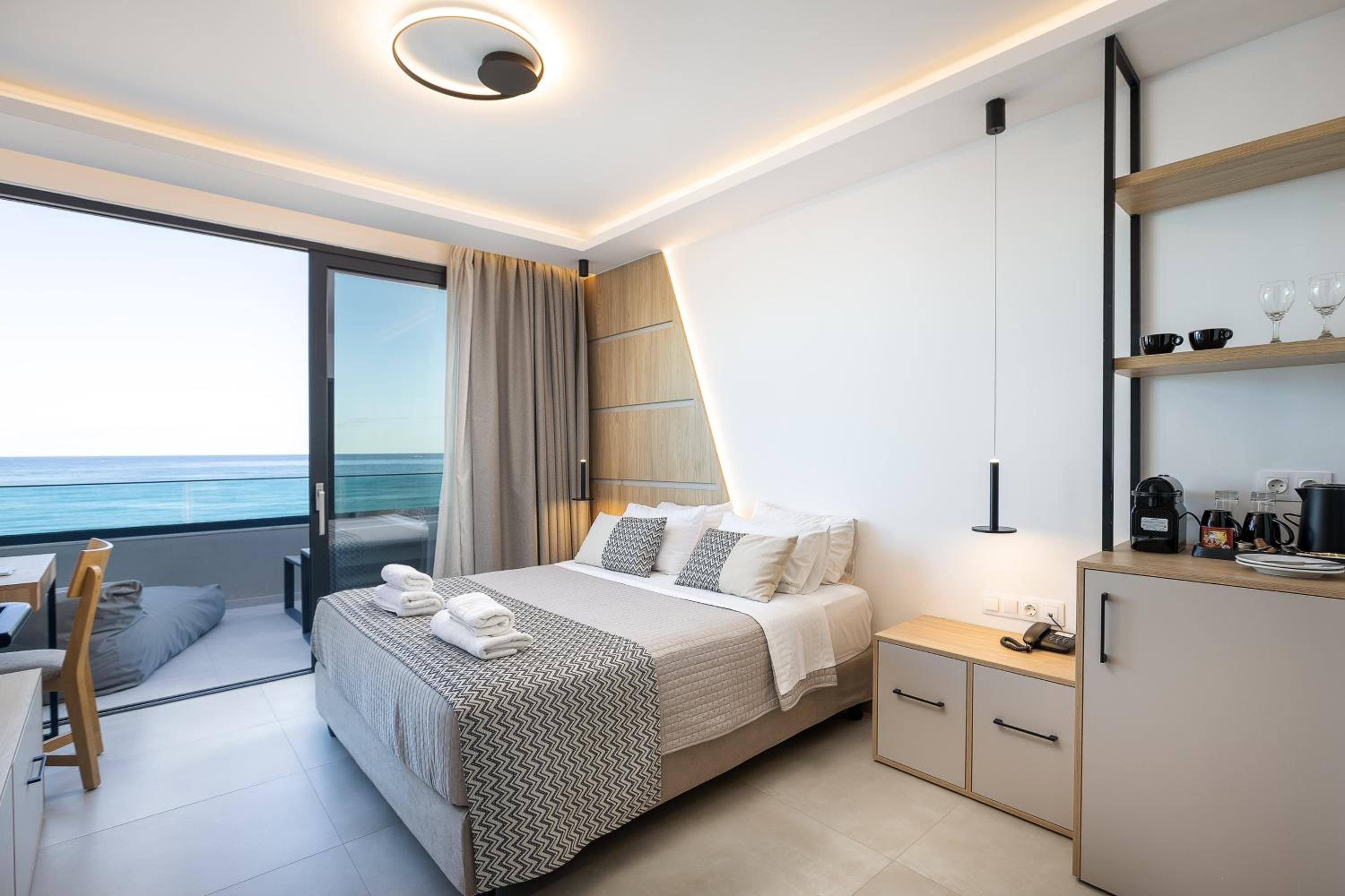Room at Poseidon Hotel, MALEVIZI