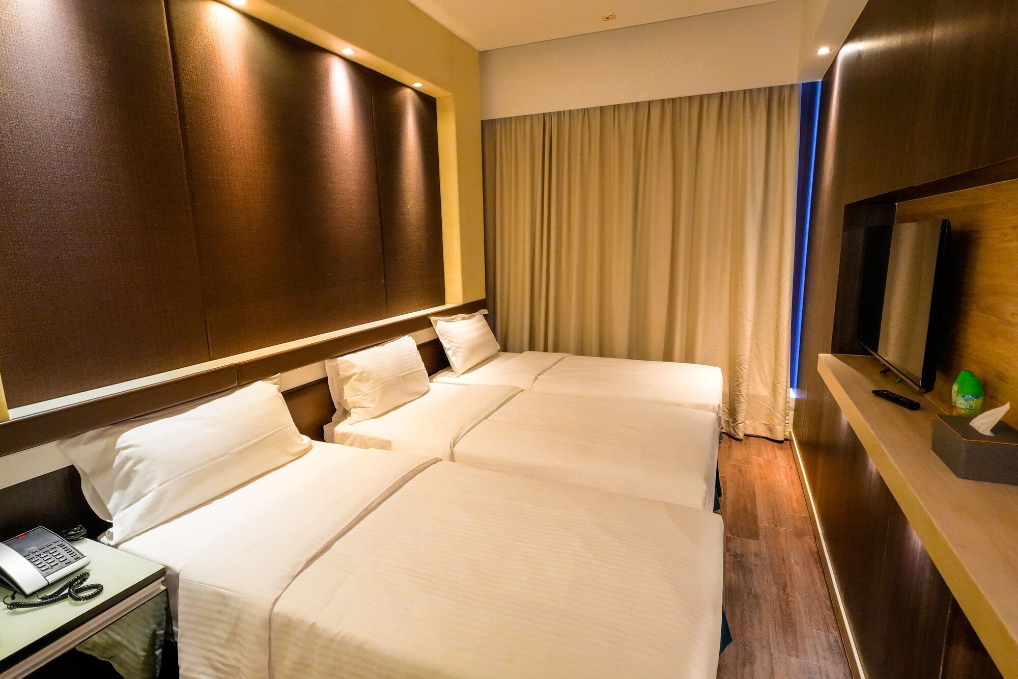 Luxury, Triple, 3 Beds