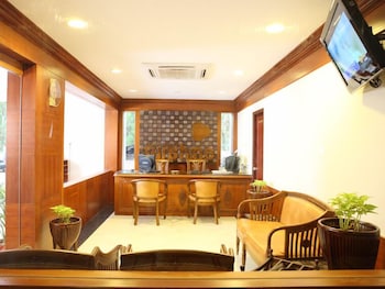 MEENAKSHI'S SUNSHINE HOTEL 5/29