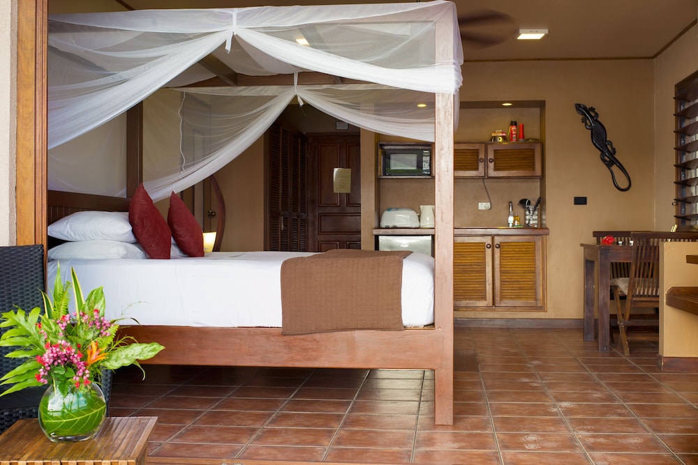 Fatumaru Lodge 11/68