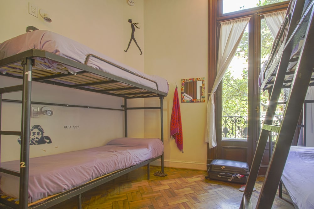 Milhouse Hostel Hipo 8/57