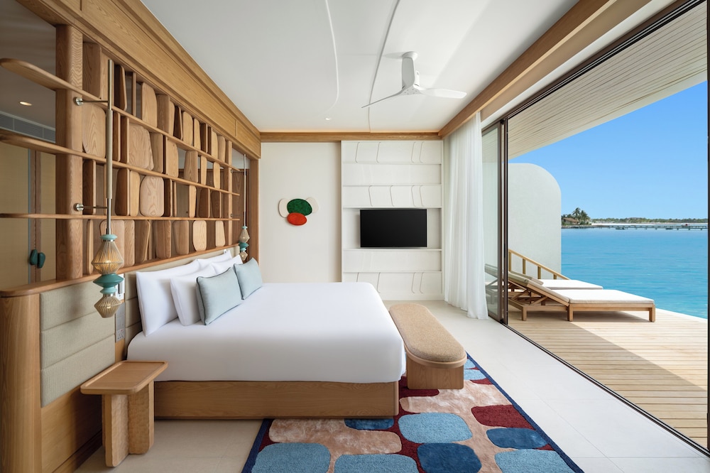 1 Bedroom, Beach Pool, Sunrise, Villa, King Bed