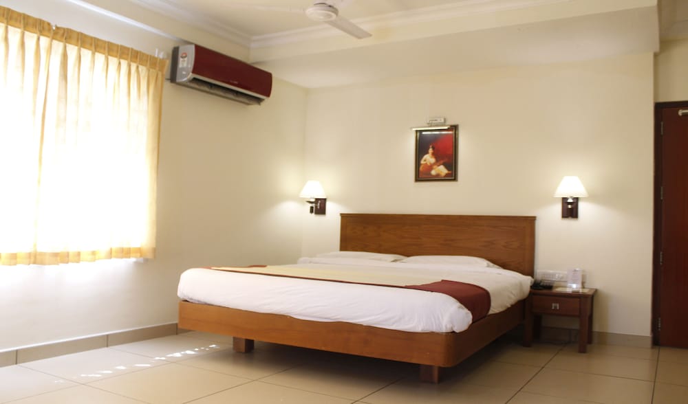 HOTEL AISWARYA 12/28