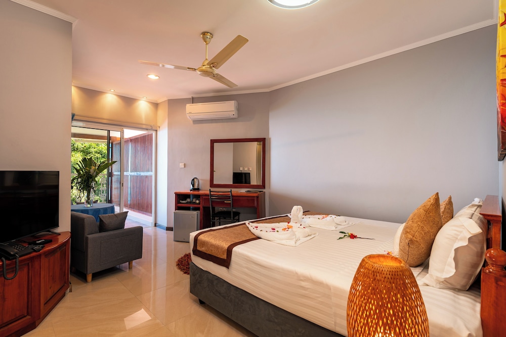 Glacis Heights Villa 14/50