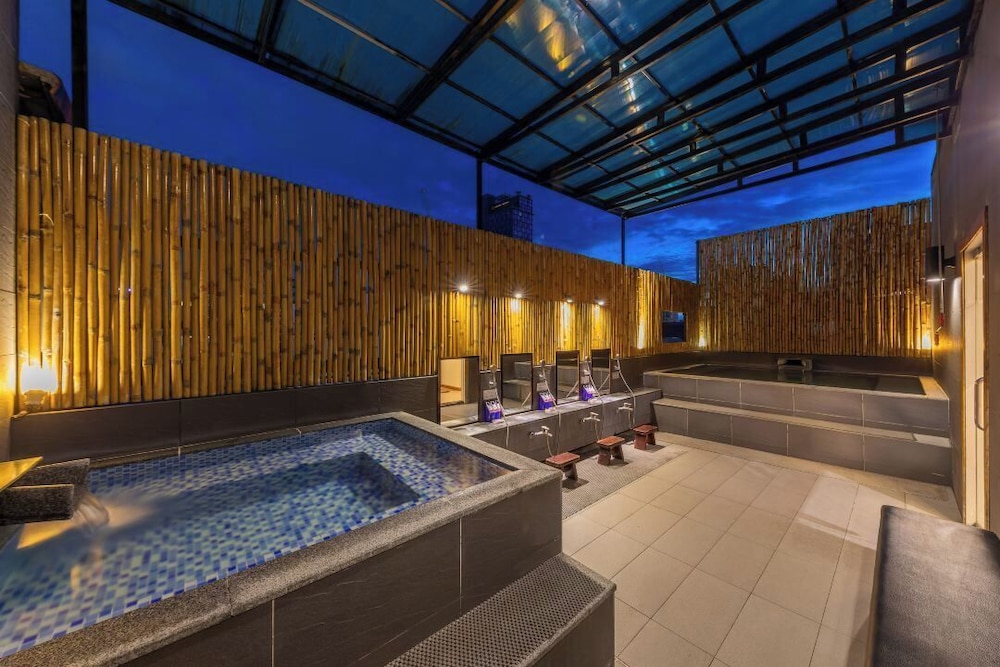 Azumaya Hotel Phnom Penh 24/50