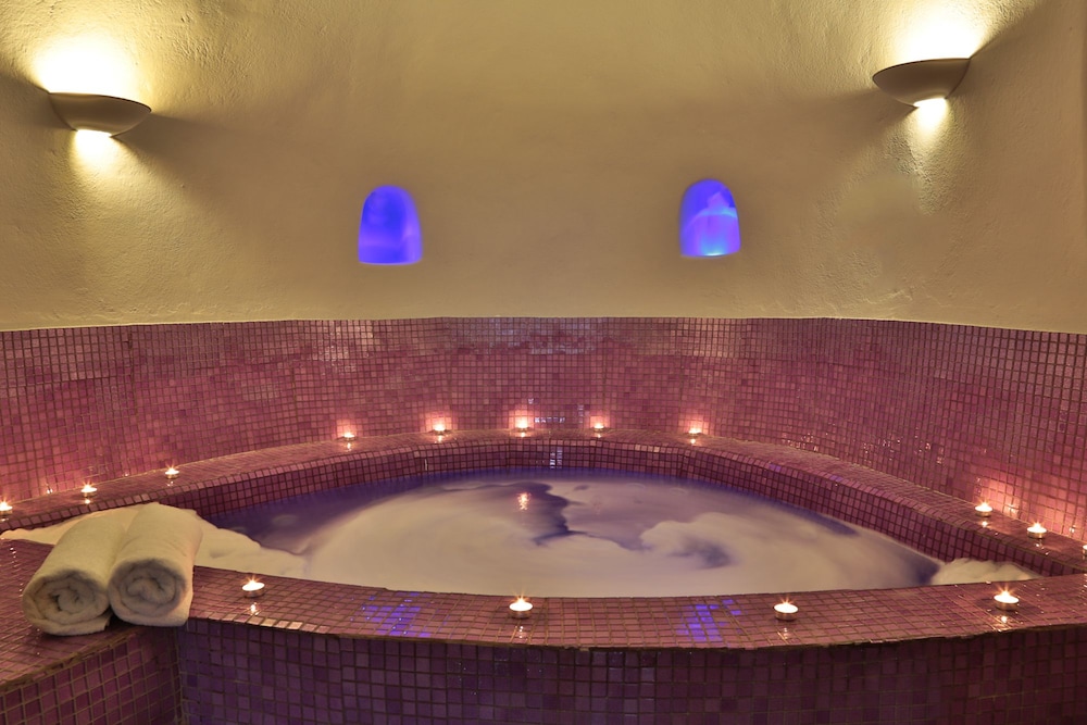 Aroma Suites 30/65