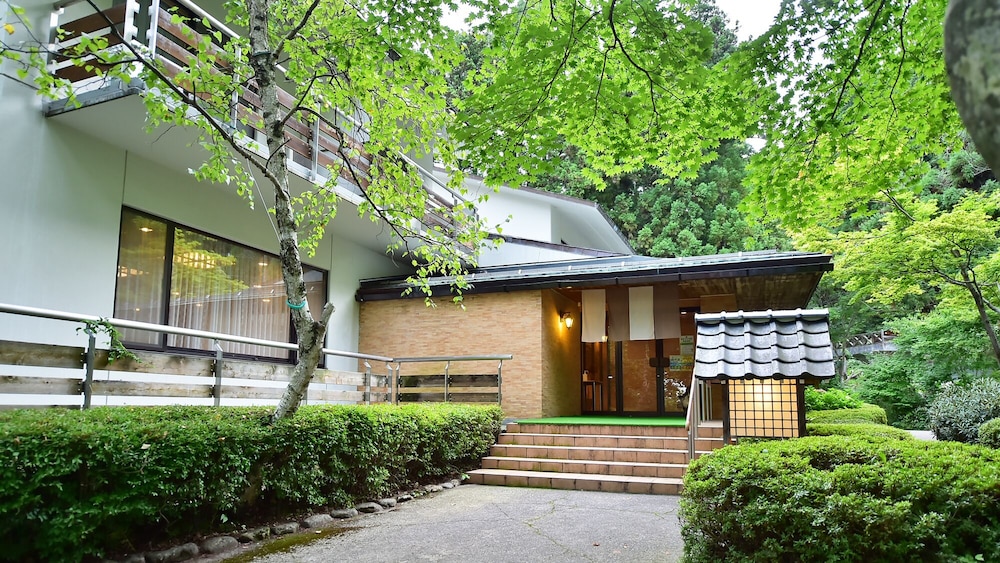 Fudoson-No-Yu Oyado Kotobuki 50/50