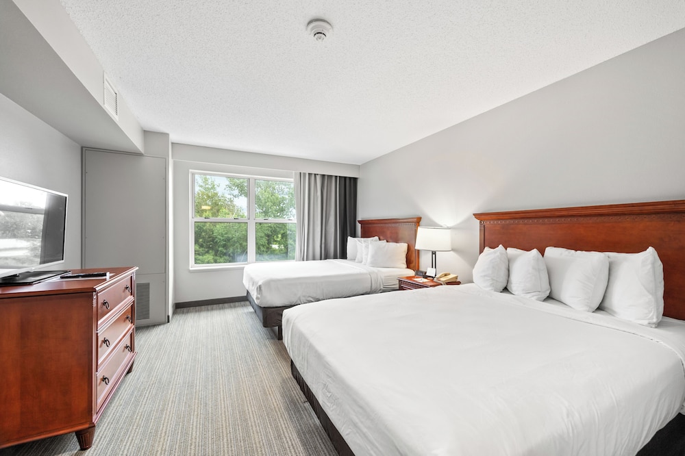 Marinette WI Hotel 11/50