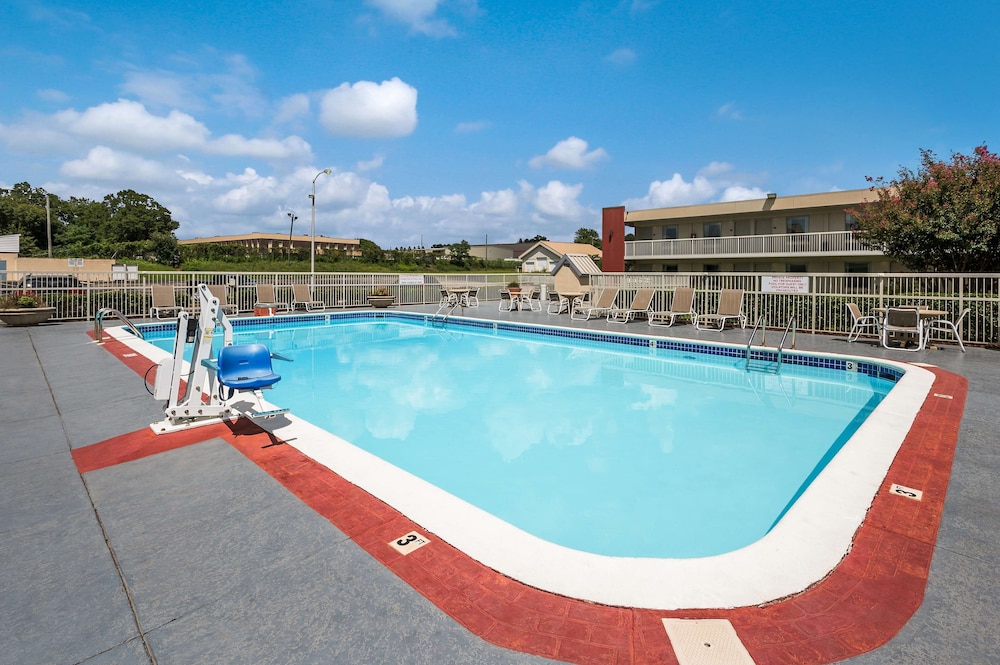 Best Western University Inn 3/42