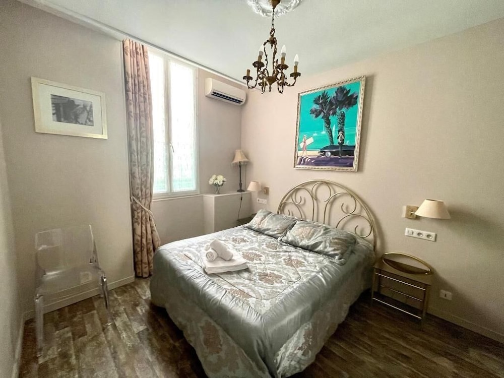 Azur Cannes Le Romanesque 12/57