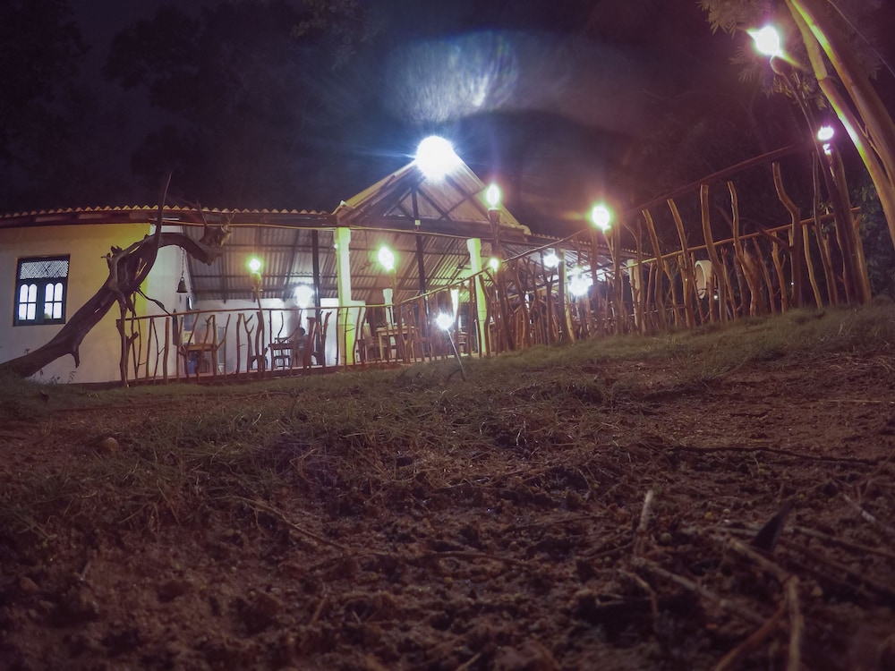 Apsaras Resort Sigiriya 39/45