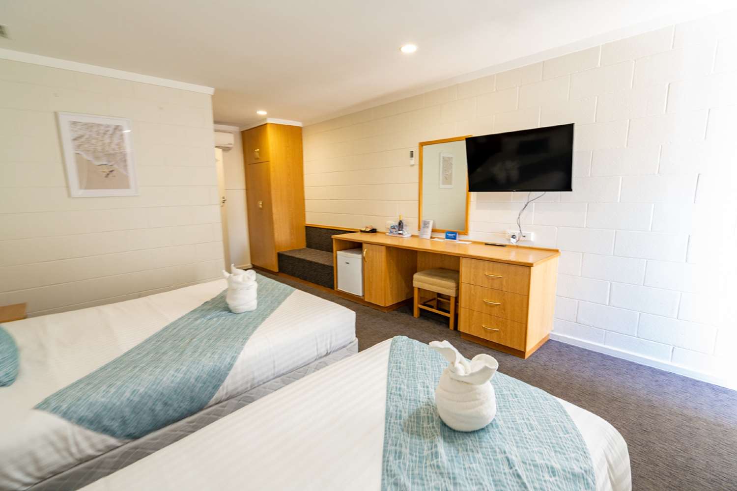 Hospitality Esperance, SureStay Collection by Best Western 12/74