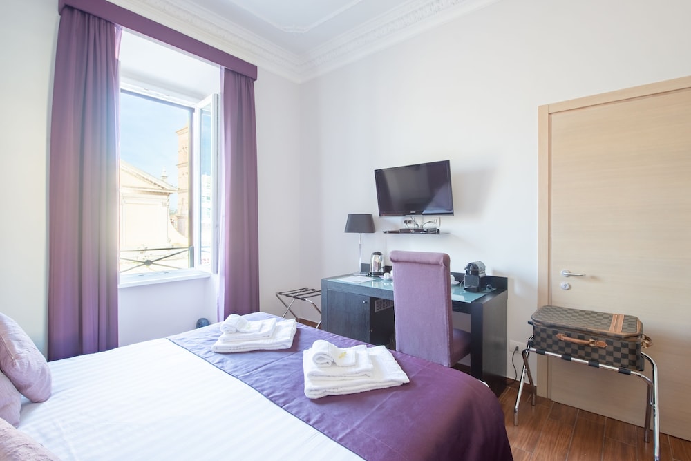 CLASSIC, DOUBLE OR TWIN BED