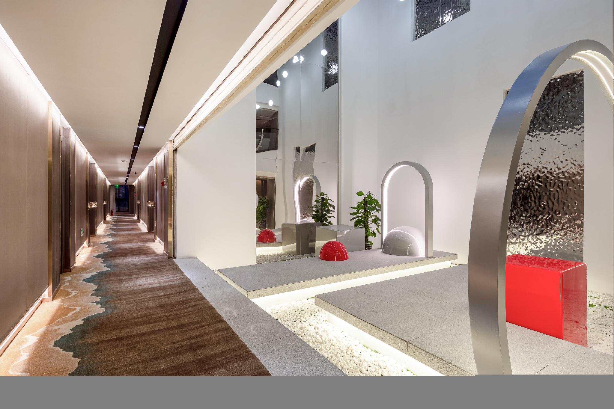 Rezen Holiday S Hotel (Chengdu South Railway Station) 10/18