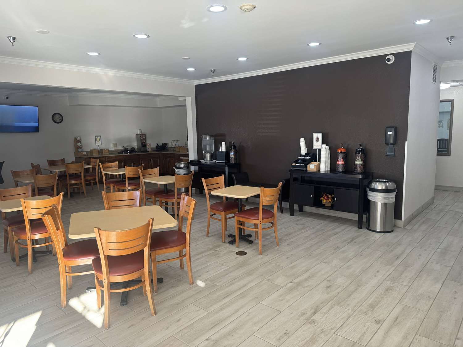 Wingate By Wyndham Sioux City 12/16