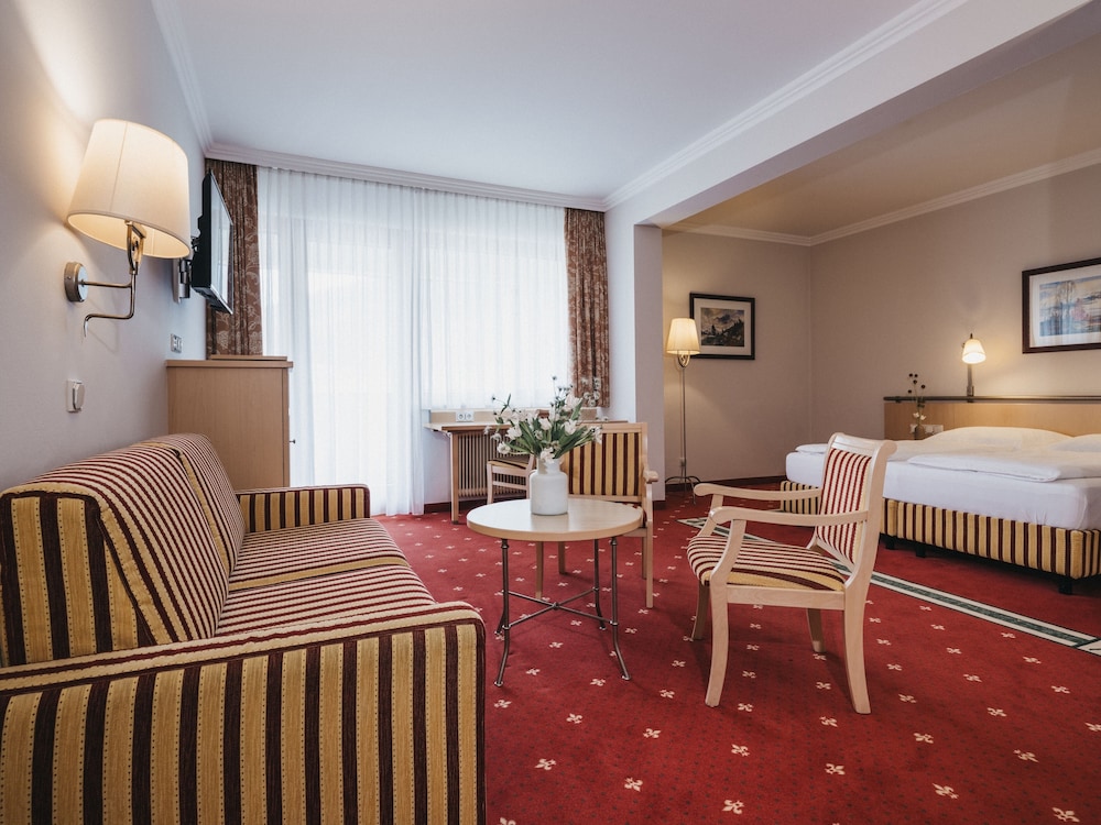 SPORTHOTEL ROYER 44/59