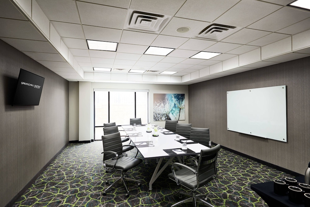 SpringHill Suites St. Louis Brentwood 35/36