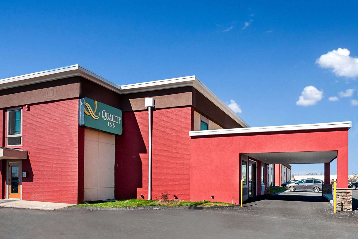 Quality Inn Near Pimlico Racetrack 32/32