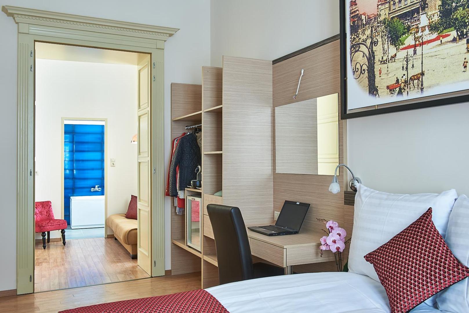 Lion Premium Hotel 80/85