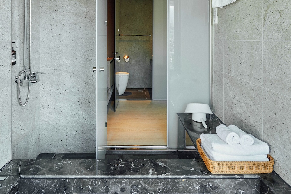 Onsense Villa 56/61
