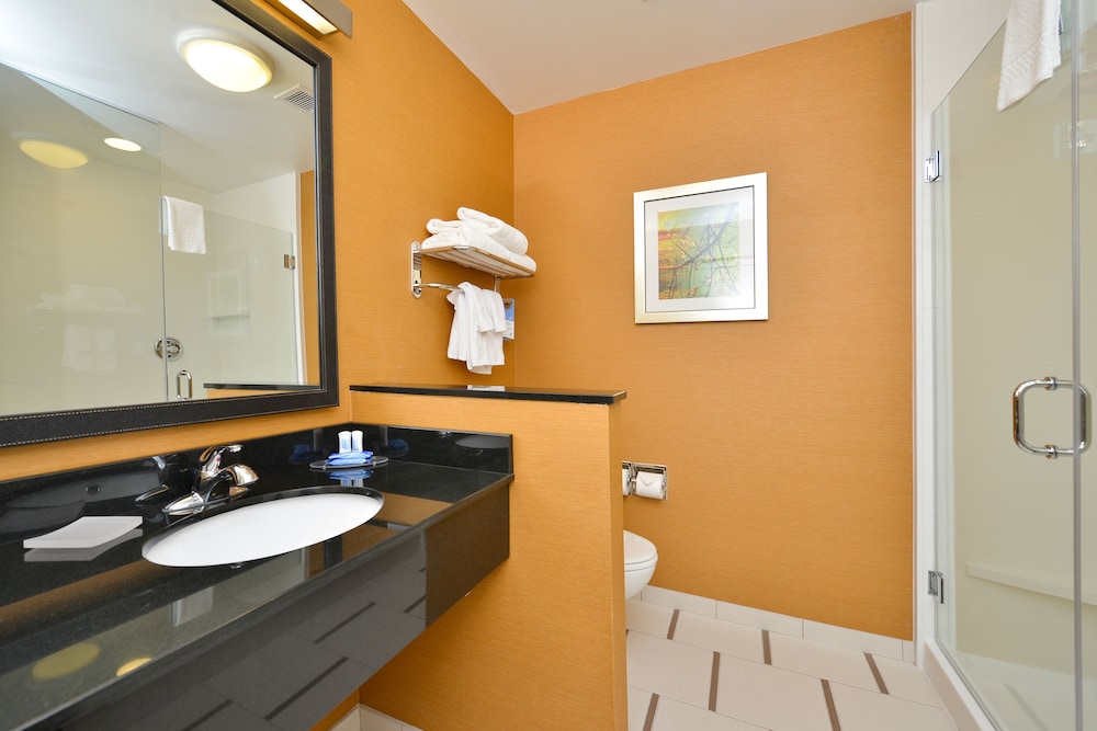 Fairfield Inn & Suites Elmira Corning 42/44