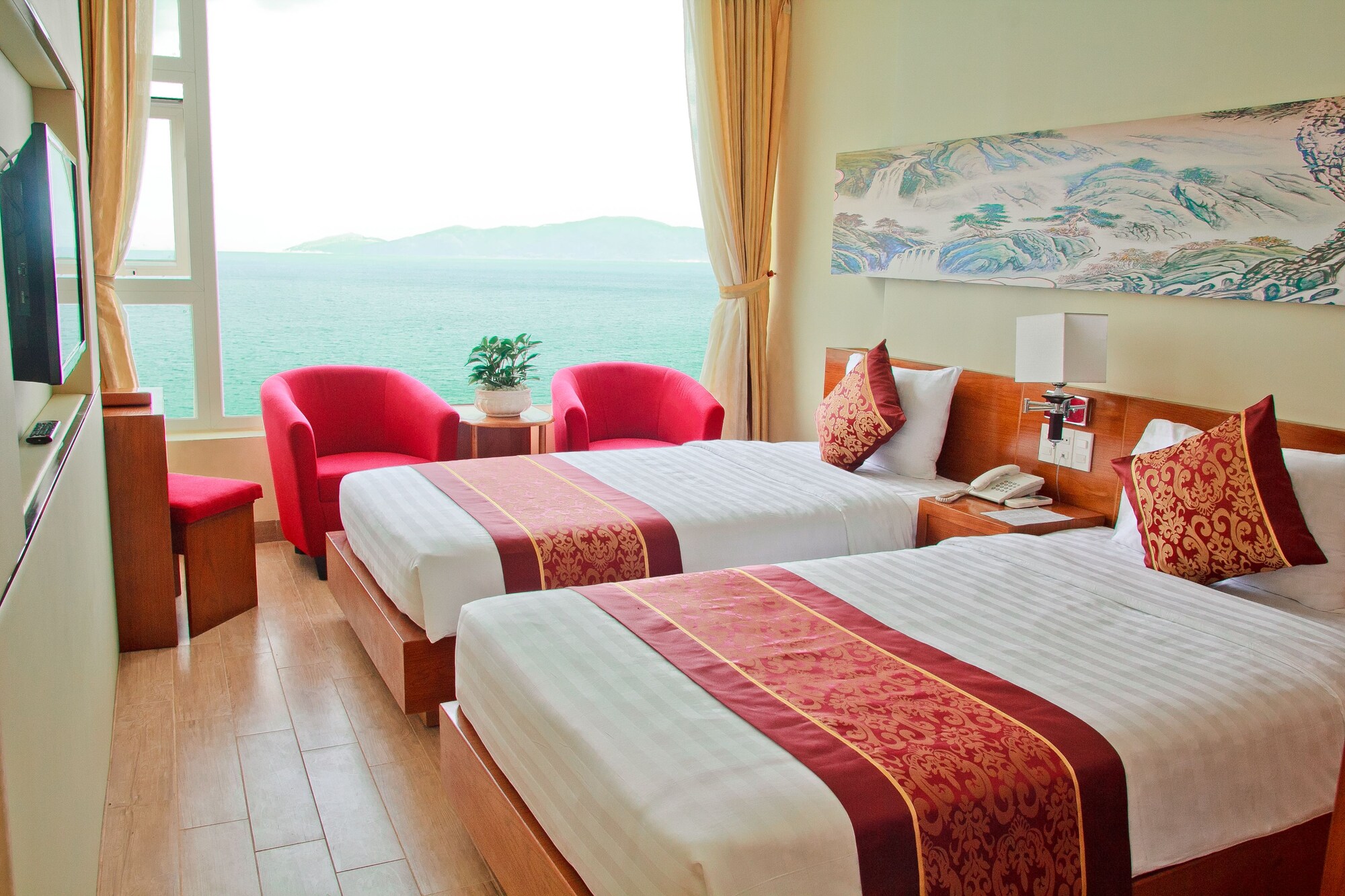 DELUXE, TWIN BEDS, SEA VIEW