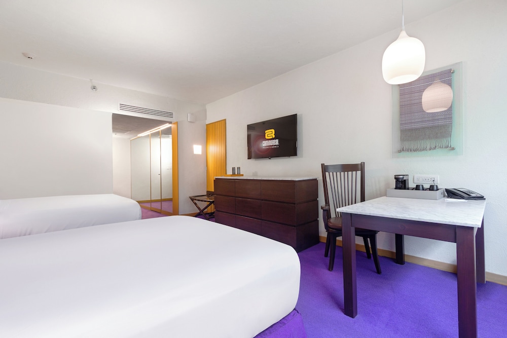 SUPERIOR, DELUXE, 2 BEDS