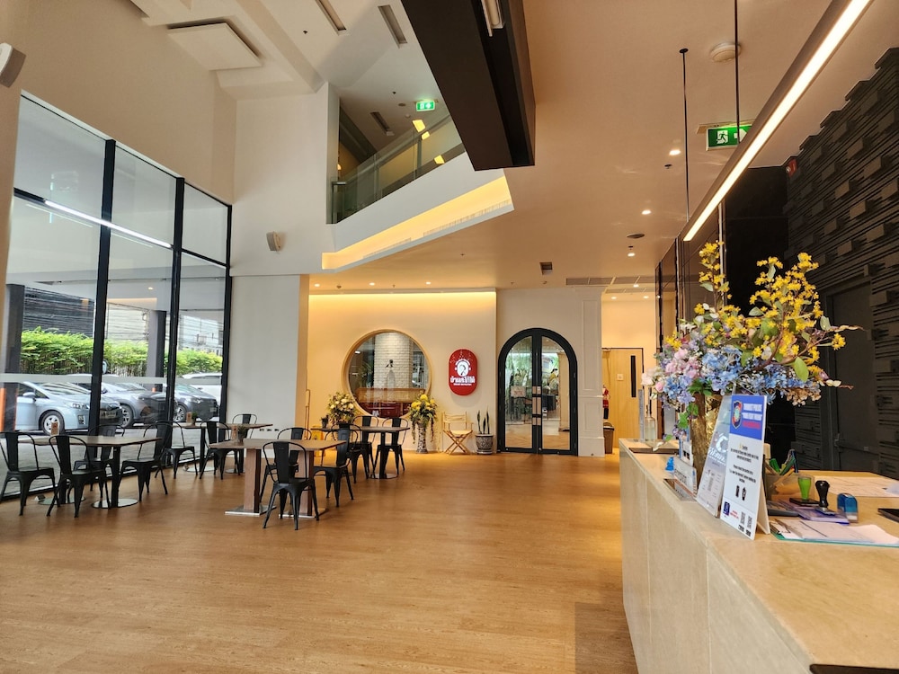 Vic3 Bangkok Hotel 49/74