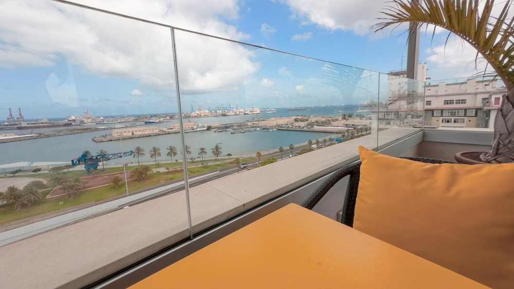 BLUESEA Design Plus Bex Hotel 51/67