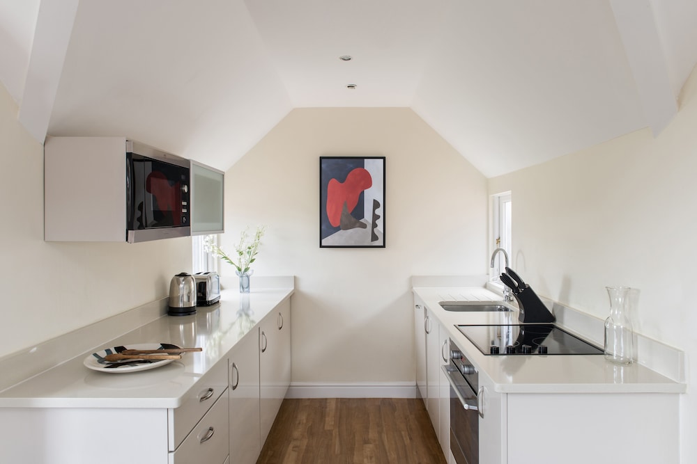 SACO Reading - Castle Crescent 57/64