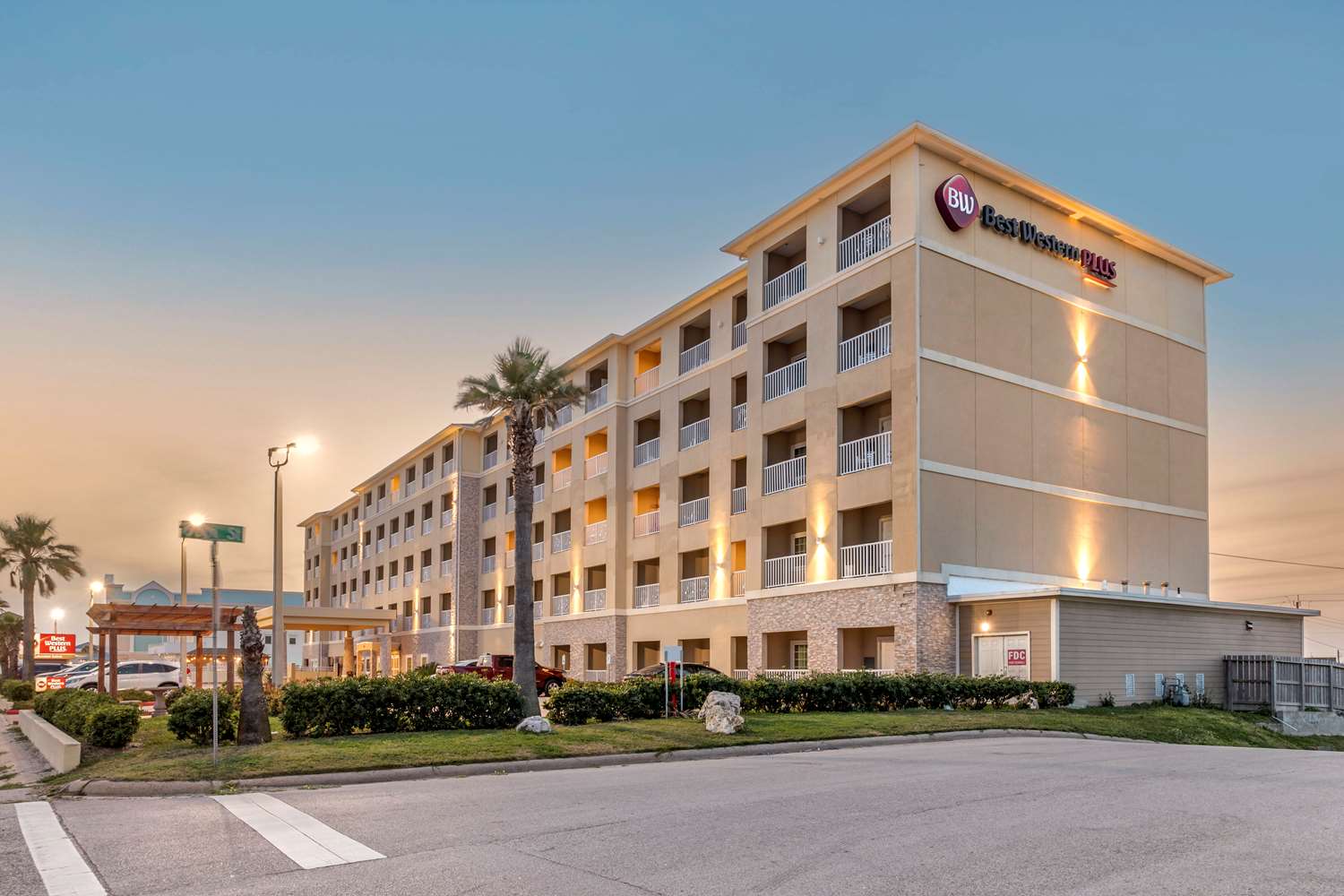 Best Western Plus Galveston Suites 2/14
