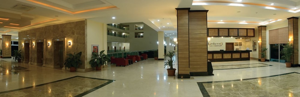 Casa Fora Beach Resort 17/67