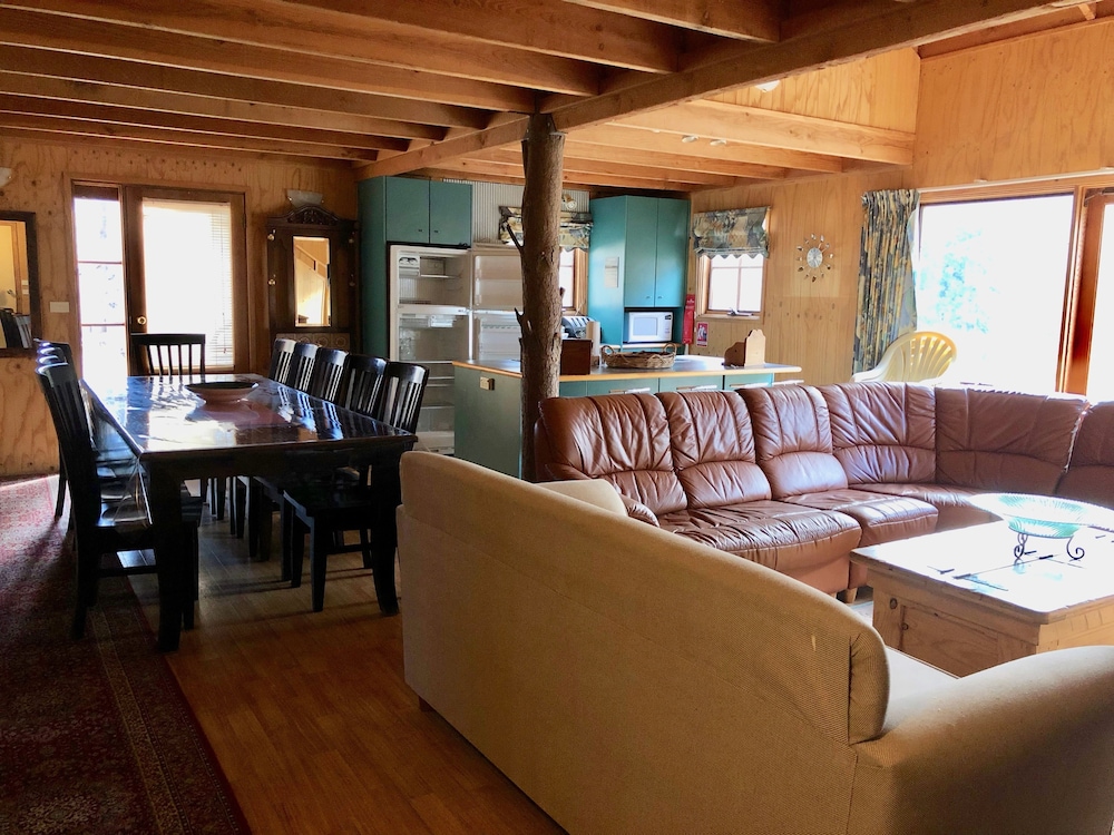 Carinya Village Jindabyne 32/50