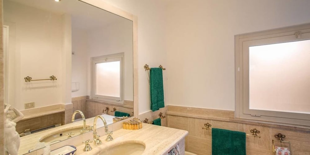 Exclusive Terrace Largo Argentina 22/27