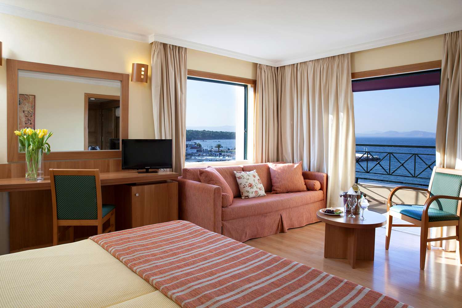 Ramada by Wyndham, Athens Club Attica Riviera 28/45