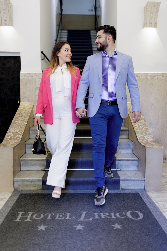 Hotel Lirico Roma 10/63