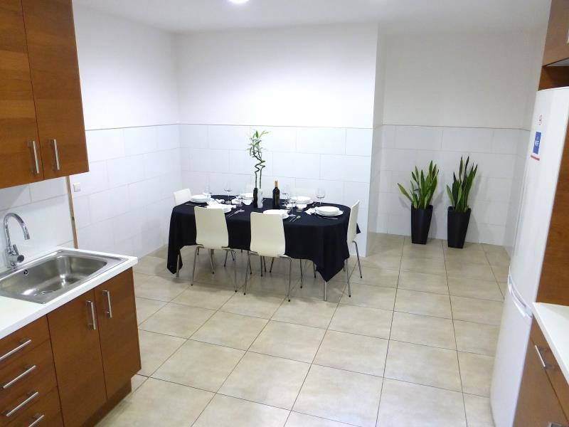 Super Balmes Guest House 7/16
