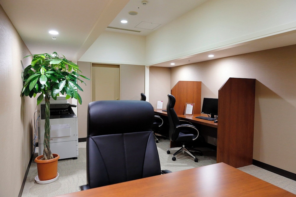 Ana Crowne Plaza Chitose 70/78